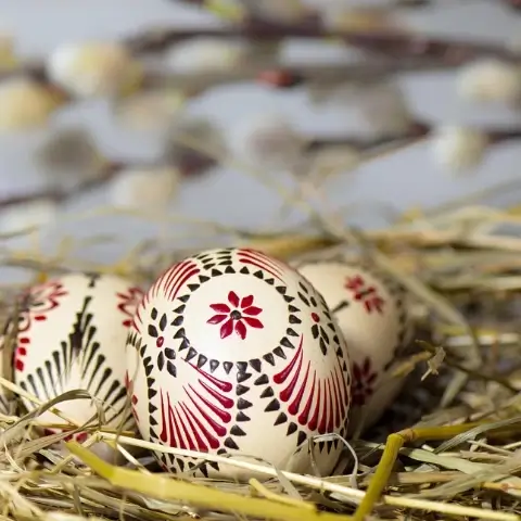 geschilderde eieren voor eostre of ostara